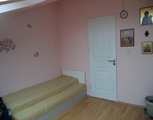 Lakás 2 szobák eladó on Floresti