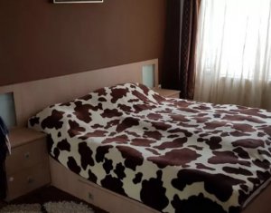 Lakás 3 szobák eladó on Floresti