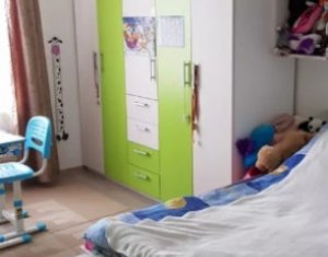 Lakás 3 szobák eladó on Floresti