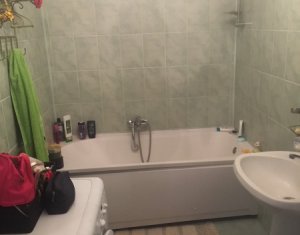 Lakás 2 szobák eladó on Floresti