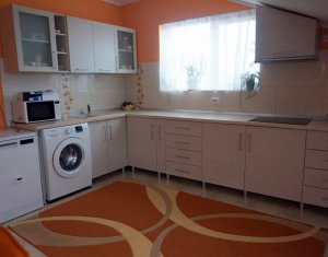 Lakás 3 szobák eladó on Floresti