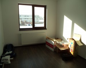 Ház 4 szobák eladó on Floresti