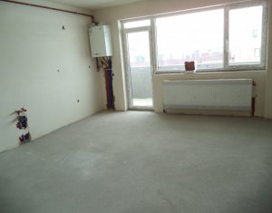 Lakás 3 szobák eladó on Floresti