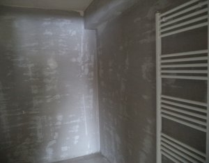 Lakás 3 szobák eladó on Floresti