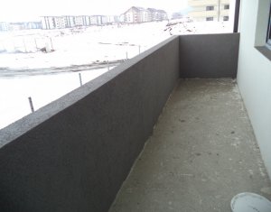 Lakás 3 szobák eladó on Floresti