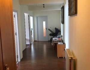 Lakás 2 szobák eladó on Floresti