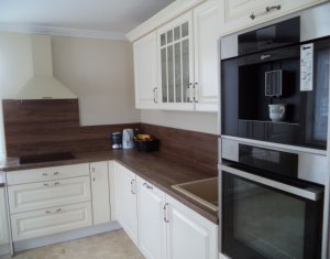 Maison 4 chambres à vendre dans Luna De Sus