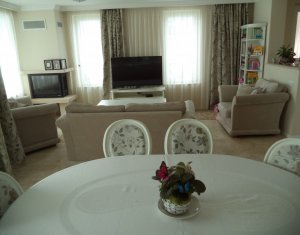 Maison 4 chambres à vendre dans Luna De Sus