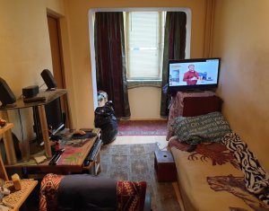 Lakás 4 szobák eladó on Cluj-napoca, Zóna Manastur