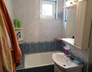 Lakás 4 szobák eladó on Cluj-napoca, Zóna Manastur