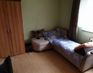 Lakás 4 szobák eladó on Cluj-napoca, Zóna Manastur