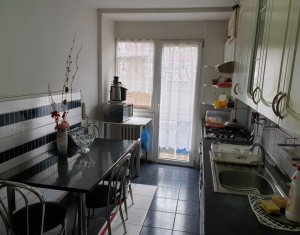 Lakás 4 szobák eladó on Cluj-napoca, Zóna Manastur