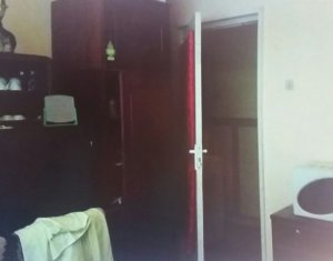 Lakás 4 szobák eladó on Cluj-napoca, Zóna Manastur