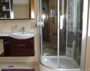 Lakás 4 szobák kiadó on Cluj-napoca, Zóna Centru