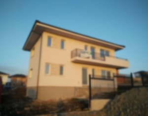 Ház 4 szobák eladó on Dezmir