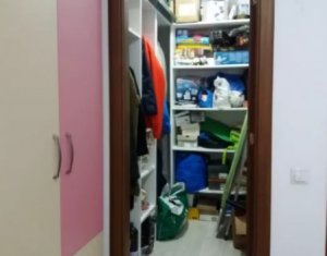 Lakás 2 szobák eladó on Floresti