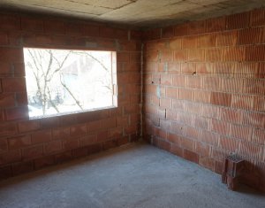 Ház 4 szobák eladó on Dezmir