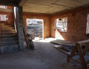 Ház 4 szobák eladó on Dezmir