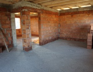 Ház 4 szobák eladó on Dezmir