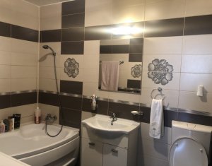 Lakás 3 szobák eladó on Floresti