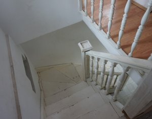 Ház 6 szobák kiadó on Cluj-napoca, Zóna Iris