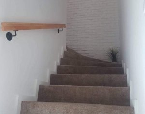 Ház 4 szobák eladó on Floresti