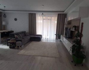 Ház 4 szobák eladó on Floresti