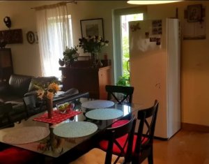 Ház 4 szobák eladó on Floresti