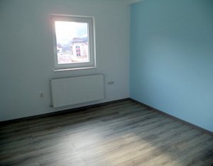 Lakás 2 szobák eladó on Floresti