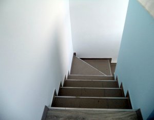 Lakás 2 szobák eladó on Floresti