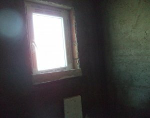 Ház 4 szobák eladó on Floresti