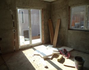 Ház 4 szobák eladó on Floresti