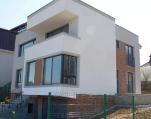 , 235m2 on Floresti