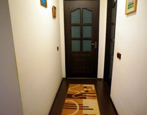 Lakás 3 szobák eladó on Floresti