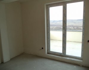 Lakás 3 szobák eladó on Floresti