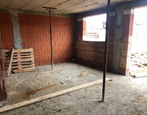 Lakás 2 szobák eladó on Floresti