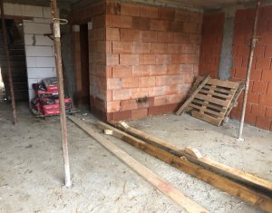 Lakás 2 szobák eladó on Floresti