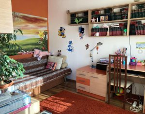 Ház 4 szobák eladó on Cluj-napoca, Zóna Manastur