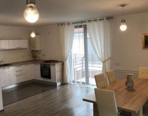 Ház 4 szobák eladó on Floresti