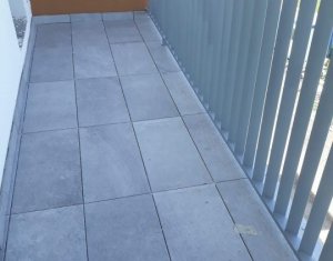 Lakás 2 szobák eladó on Floresti