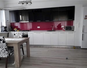 Lakás 3 szobák eladó on Baciu