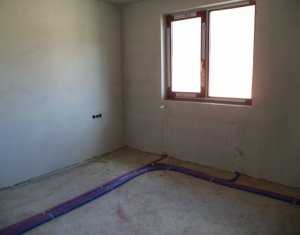 Ház 4 szobák eladó on Floresti