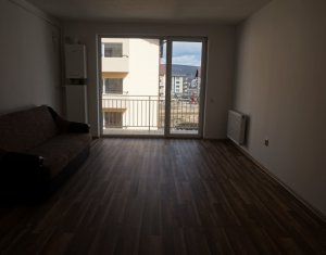 Lakás 2 szobák eladó on Floresti