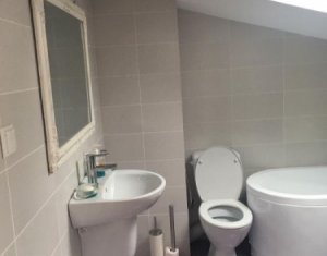 Lakás 3 szobák eladó on Floresti