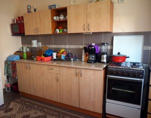 Lakás 2 szobák eladó on Floresti