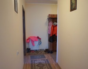 Lakás 2 szobák eladó on Floresti