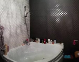 Lakás 2 szobák eladó on Floresti