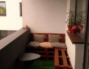 Lakás 2 szobák eladó on Floresti