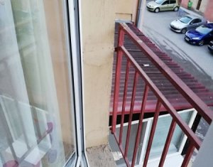 Lakás 2 szobák eladó on Floresti