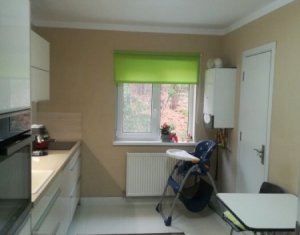Appartement 3 chambres à vendre dans Cluj-napoca, zone Intre Lacuri